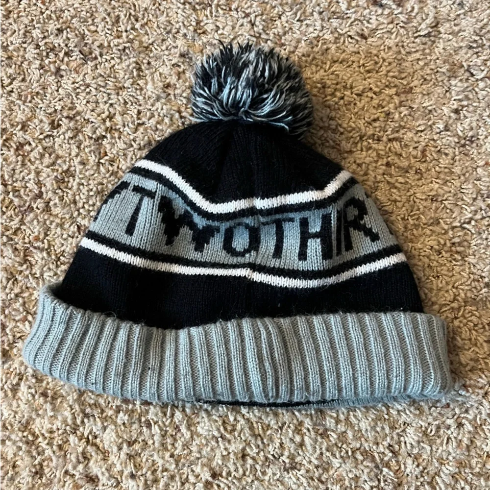 Thirty Two Beanie - Picture 2 of 3
